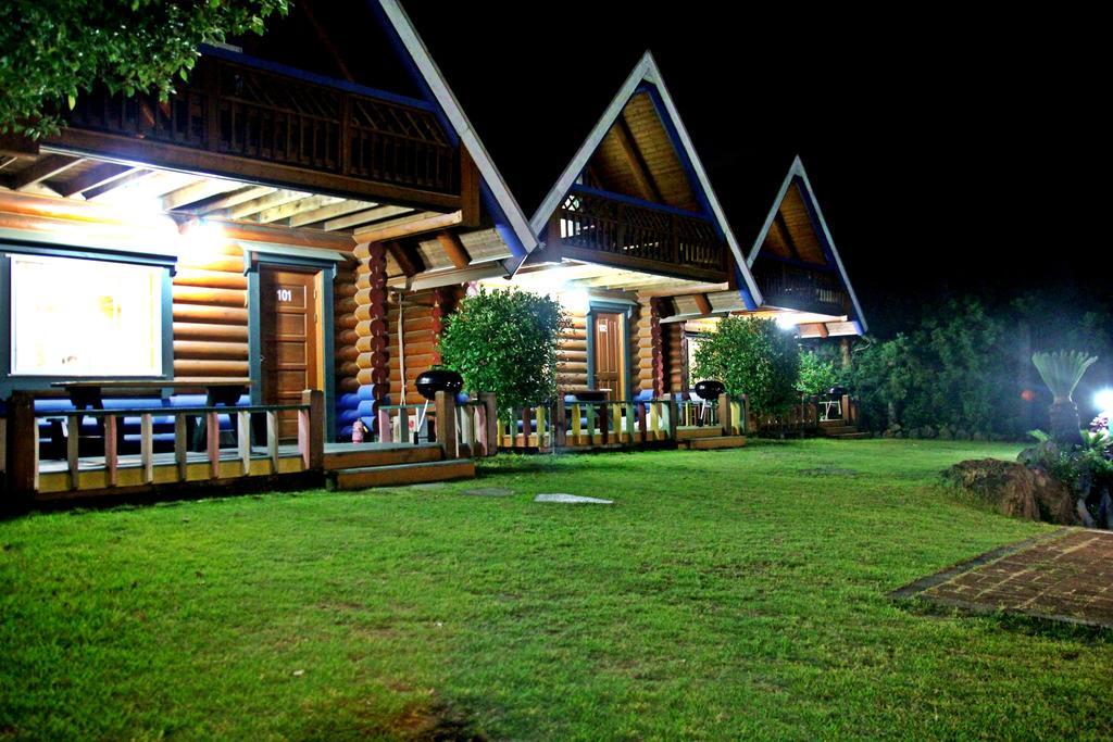 Jungmun Log Pension&Resort Seogwipo Exterior foto