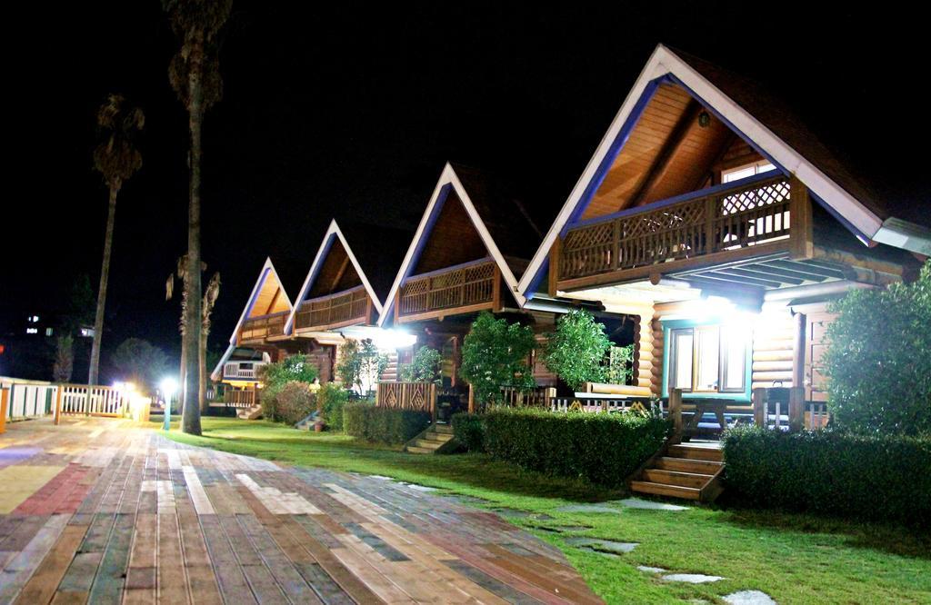 Jungmun Log Pension&Resort Seogwipo Exterior foto